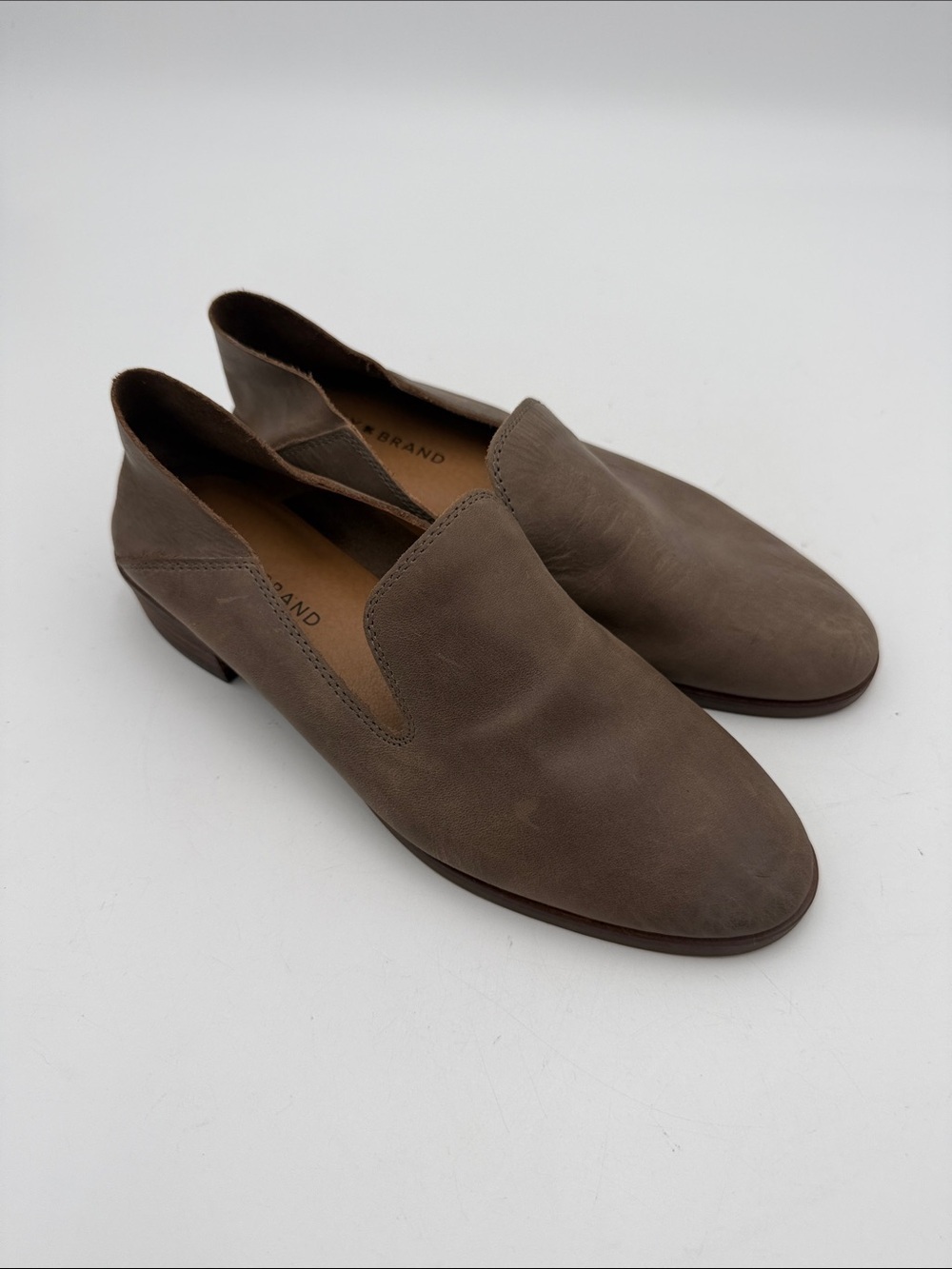 Lucky Brand Cahill Slip-On Loafers Taupe women 7M lleather casual office retro